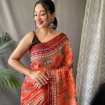 Women's Artistic Terracotta Orange Linen Saree with Kalamkari Inspired Print & Tassel Detailing – Perfect for Casual Festivities & Cultural Events 4 photo 6222200382952683742 y 1 Divohum